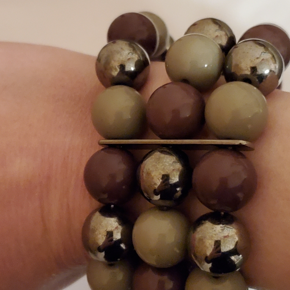 Chunky Beaded Bracelet - Picture 2 of 3